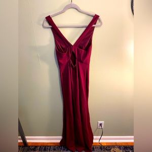 Db Studio Dresses Burgundy Long Dress With Keyhole front